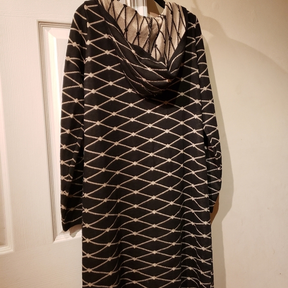 CREAM AND BLACK  WATERFALL FRONT CARDIGAN - Picture 7 of 8